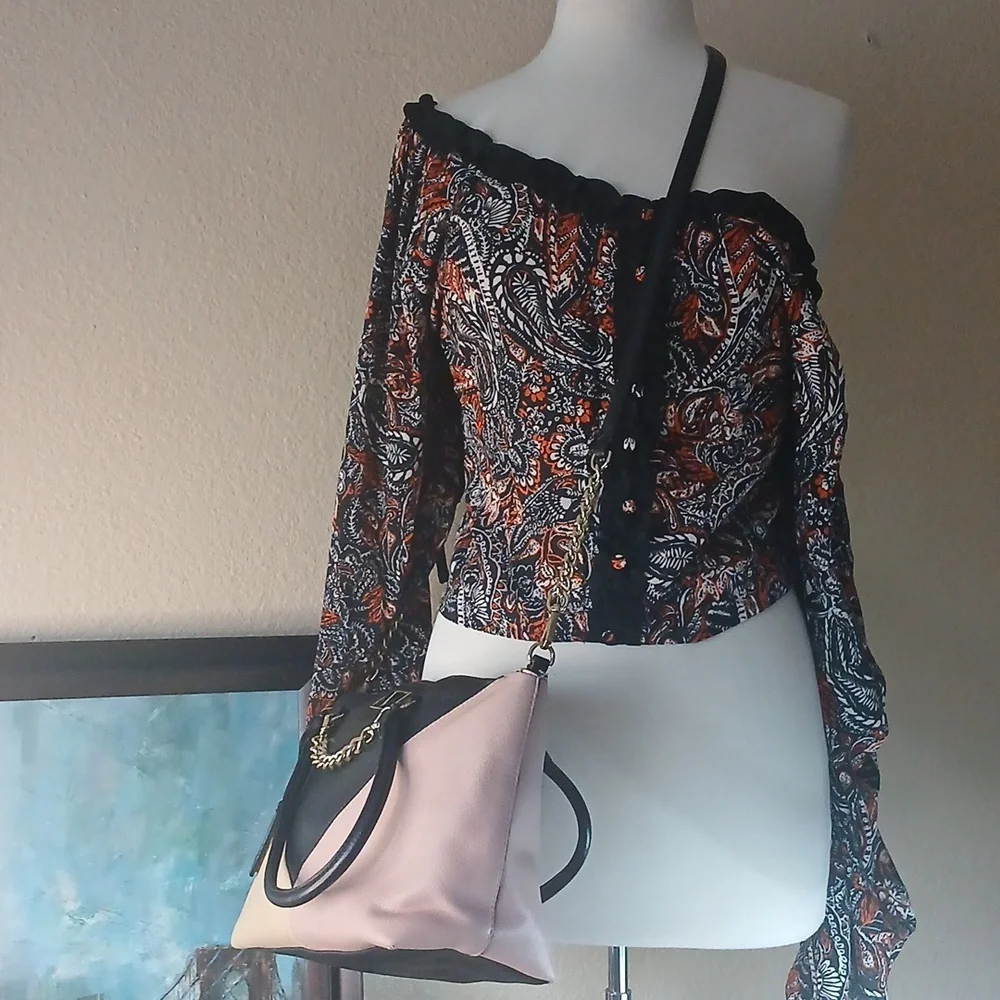 VICTORIA'S SECRET The Victoria Slouchy Satchel in Blush Colorblock - Picture 10 of 13